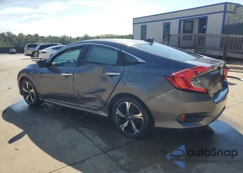 2016 Honda Civic Touring z USA, uszkodzony, nr VIN 2HGFC1F99GH630281